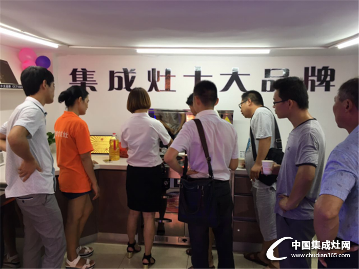 邦的集成灶贛州專賣店隆重開業(yè)，開啟新篇章