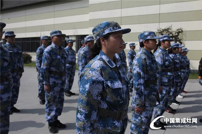 廚壹堂 | 熱血鑄軍魂，像戰(zhàn)士一樣奮斗在2018！