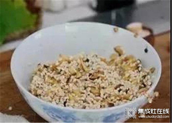 力巨人M7-Z教你做荷香糯米雞，讓美味更上一層樓